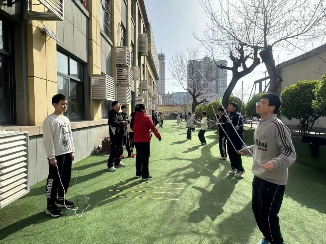 备战中考体育丨强化体育训练 提高体育成绩-第30张图片-四季读书网