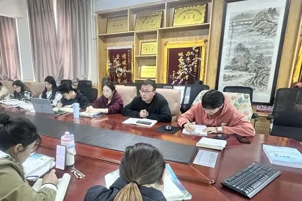 教研提质 “三步走”:学制度・析试卷・强部署-第16张图片-四季读书网