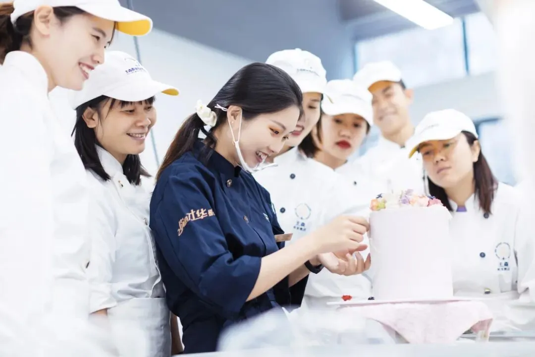中考落榜≠人生出局!这才是成绩不好的孩子该走的「技能逆袭路」 第3张 中考落榜≠人生出局!这才是成绩不好的孩子该走的「技能逆袭路」 第3张