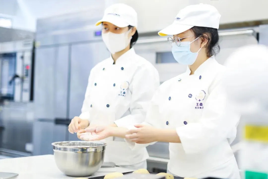 中考落榜≠人生出局!这才是成绩不好的孩子该走的「技能逆袭路」 第11张 中考落榜≠人生出局!这才是成绩不好的孩子该走的「技能逆袭路」 第11张