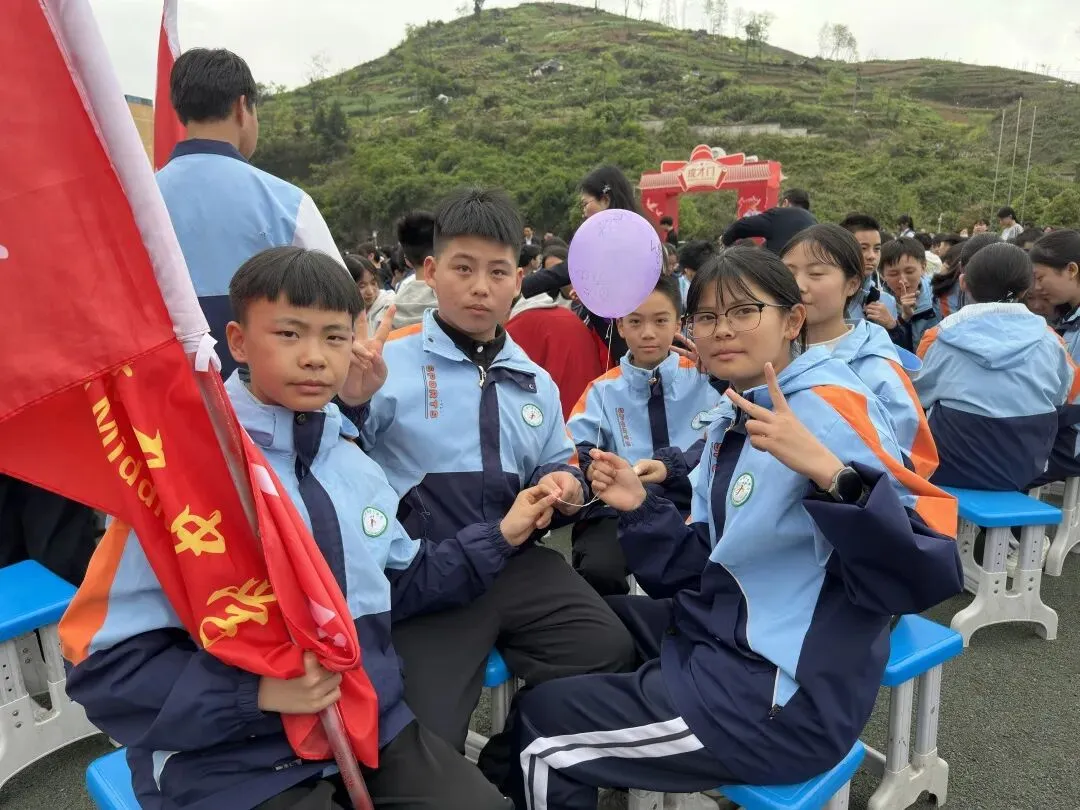 鏖战中考,誓铸辉煌 | 仁怀市第九中学2026届学生中考动员大会圆满举行-第63张图片-四季读书网 鏖战中考,誓铸辉煌 | 仁怀市第九中学2026届学生中考动员大会圆满举行-第63张图片-四季读书网