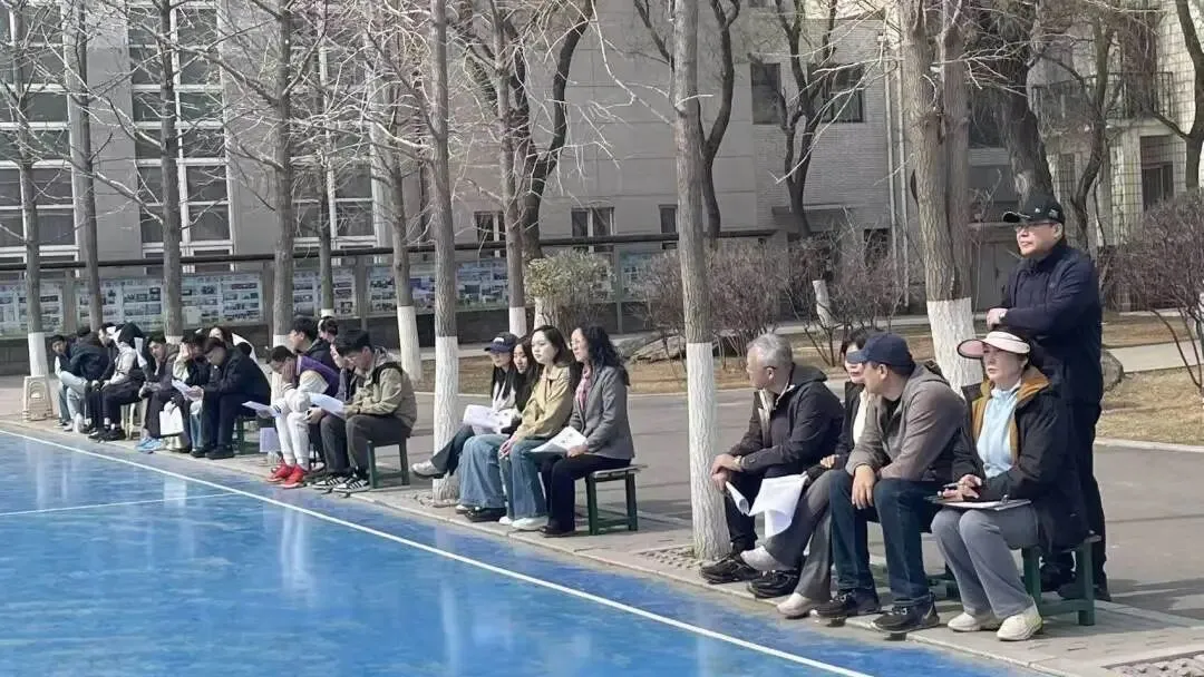 【31视角·教研】试卷讲评培新秀,AI赋能促提升——我校举办2025—2026学年度新教师及青年教师汇报课活动-第82张图片-四季读书网