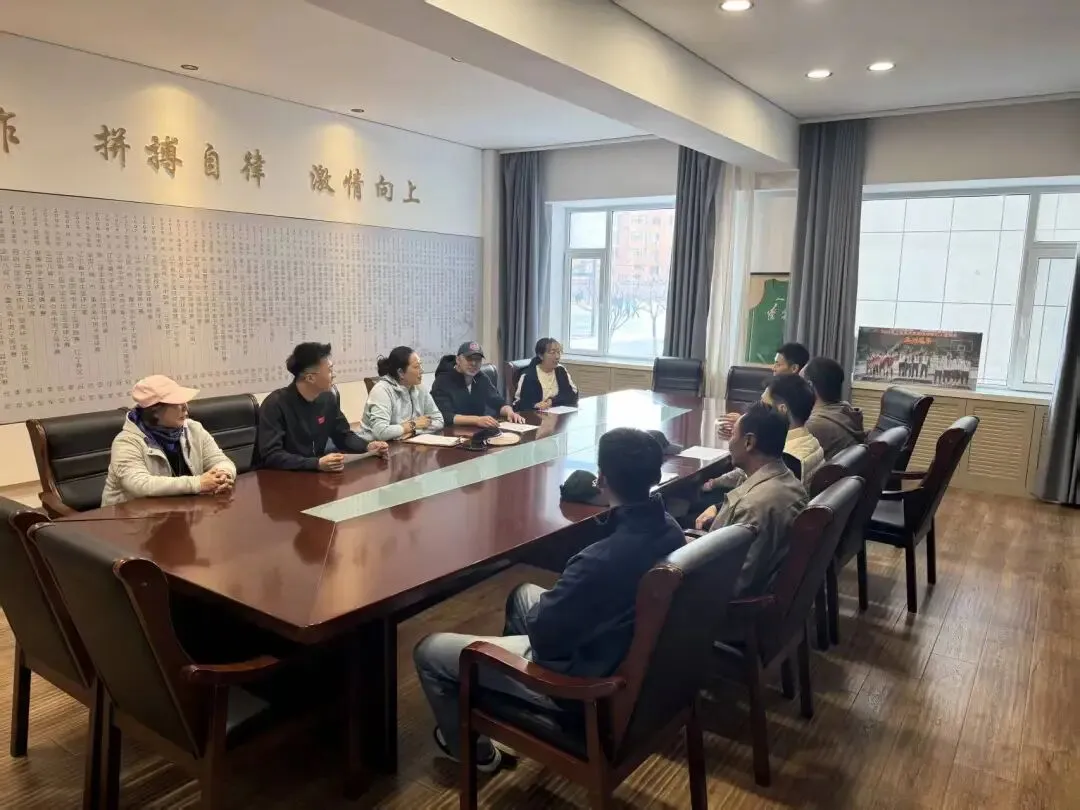 【31视角·教研】试卷讲评培新秀,AI赋能促提升——我校举办2025—2026学年度新教师及青年教师汇报课活动-第111张图片-四季读书网