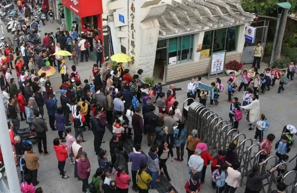 浙江中考普高扩容+统筹分配落地!中等生能捡漏?这3个误区90%家长都踩了-第4张图片-四季读书网 浙江中考普高扩容+统筹分配落地!中等生能捡漏?这3个误区90%家长都踩了-第4张图片-四季读书网