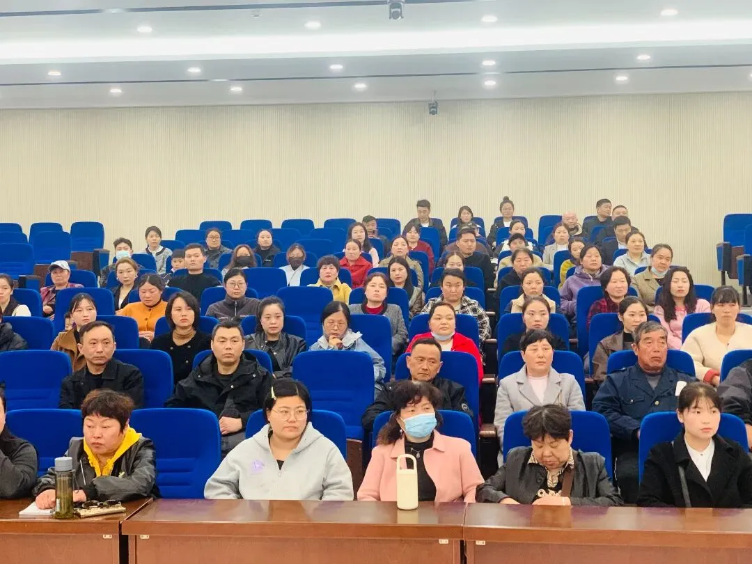 家校同心凝合力 护航中考启新程——蚌埠市秀水实验学校召开九年级家长会 第9张