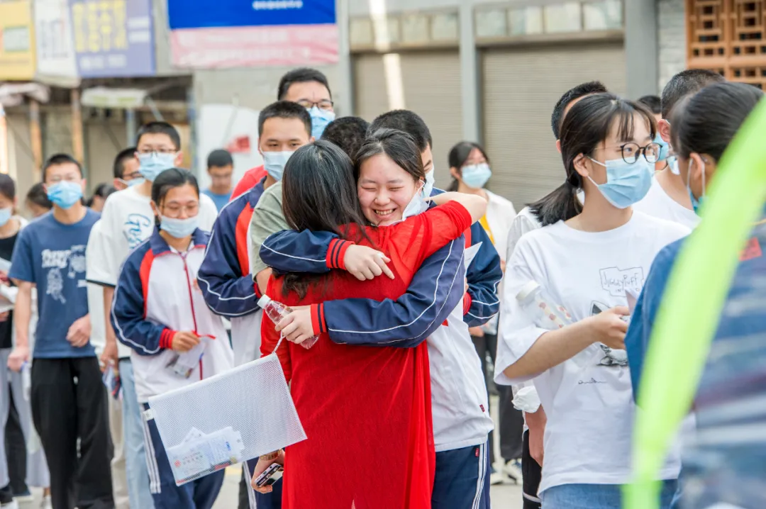 今年高考两个“历史首次”!试卷消毒现场亮了…… 第46张