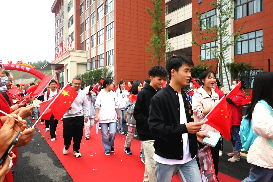 大方梁才九思高级中学举行2025届中考出征仪式 第26张