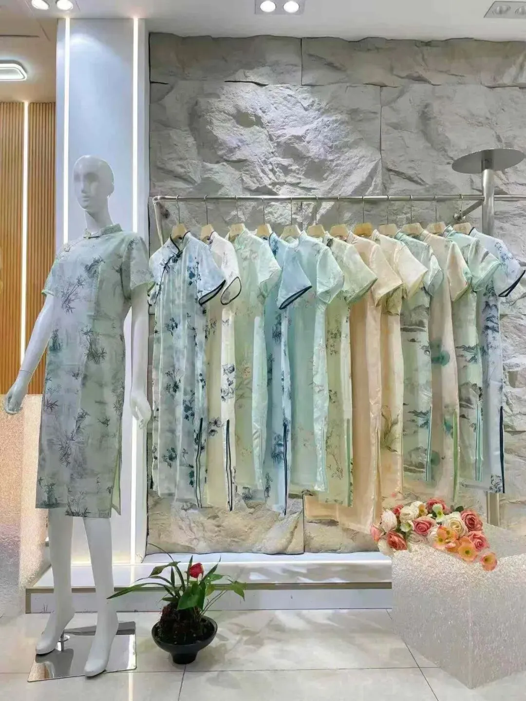 高考中考季必备【旗袍】26夏~品牌女装库存尾货折扣批发实体电商直播一手货源 第3张