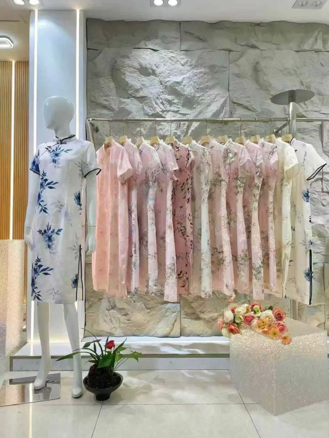高考中考季必备【旗袍】26夏~品牌女装库存尾货折扣批发实体电商直播一手货源 第5张