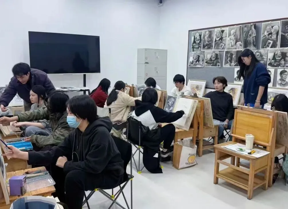 【美术中考首选】中考逆袭重点高中捷径,纵横美术100%过线,福州家长首选! 第13张 【美术中考首选】中考逆袭重点高中捷径,纵横美术100%过线,福州家长首选! 第13张