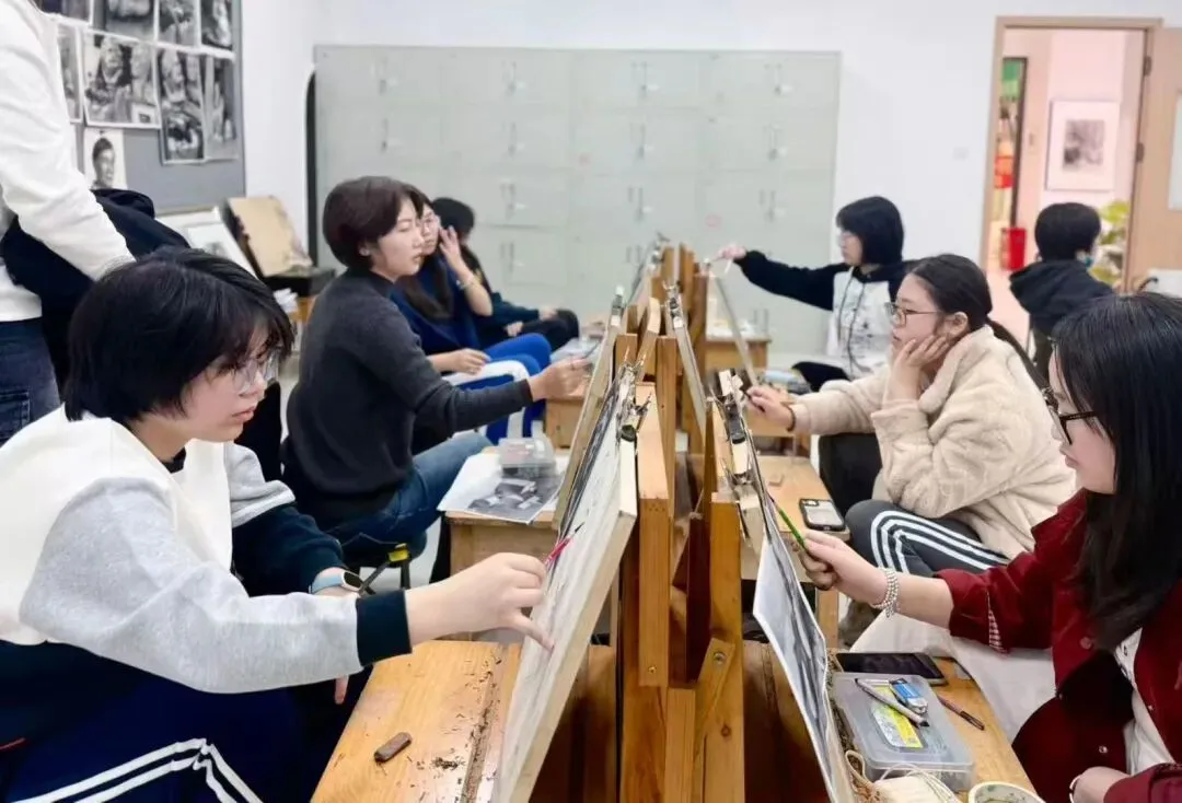 【美术中考首选】中考逆袭重点高中捷径,纵横美术100%过线,福州家长首选! 第14张 【美术中考首选】中考逆袭重点高中捷径,纵横美术100%过线,福州家长首选! 第14张