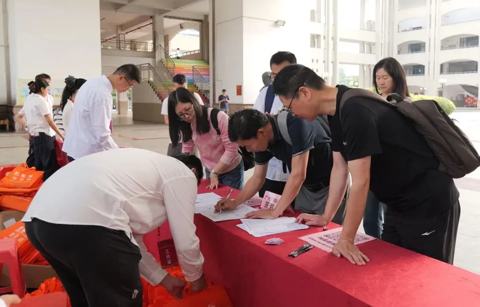 2026届广东中考二轮备考研讨会圆满闭幕! 第6张 2026届广东中考二轮备考研讨会圆满闭幕! 第6张