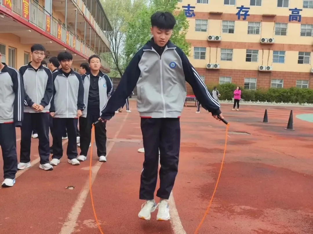 以测促练,备战中考——广平衡实中学九年级中考体育模拟测试圆满开展-第14张图片-四季读书网