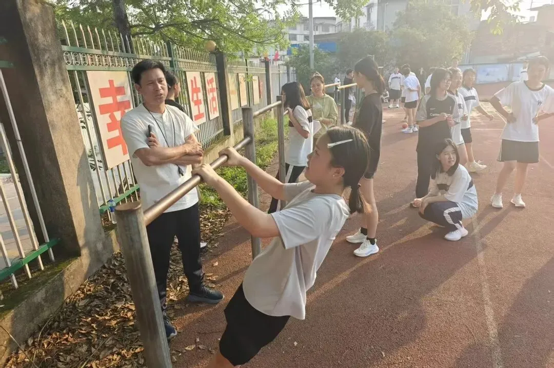 以测促练 备战中考——埔上中学开展九年级中考体育模拟测试 第7张