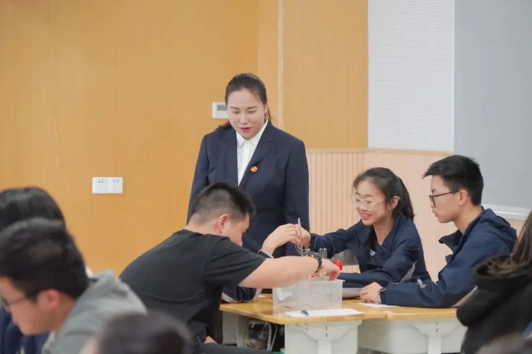 聚焦中考复习策略 共话高效课堂构建 | 金桥教育集团初三复习研讨活动在江阴青阳金桥实验学校成功举办 第31张