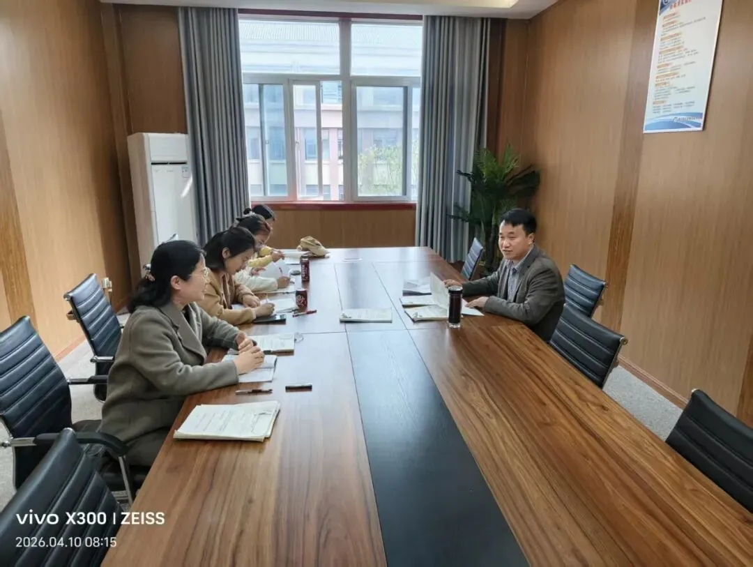 【教学教研】精准把脉明方向 凝心聚力备中考——区教研室贺维学老师莅临我校开展一模暨政治备考指导 第3张