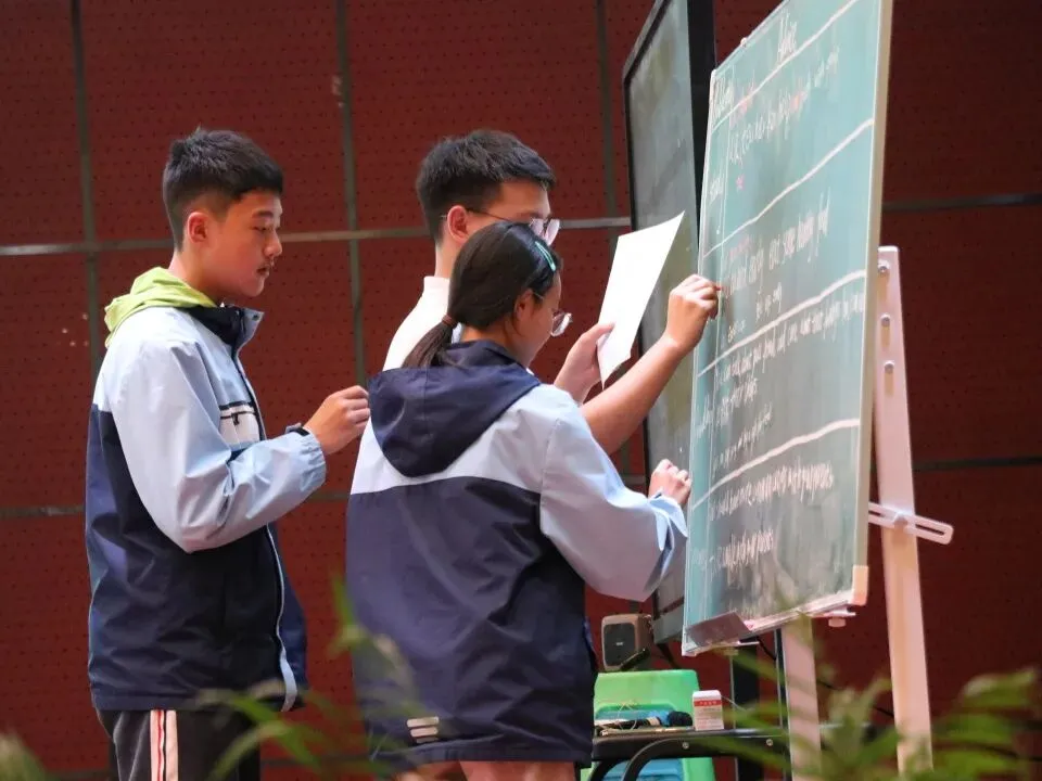 聚焦中考复习策略 共研高效备考课堂-第10张图片-四季读书网 聚焦中考复习策略 共研高效备考课堂-第10张图片-四季读书网