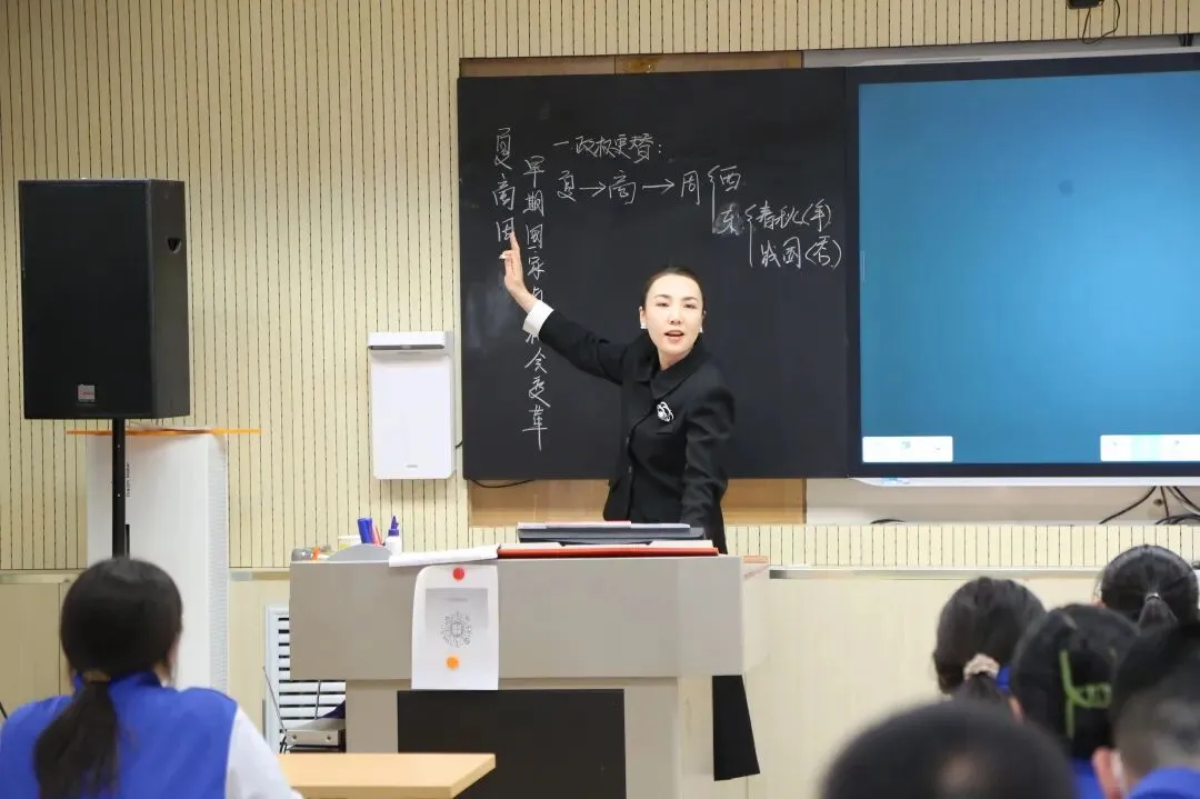 聚焦中考,共研策略:跨校联合备考研讨——呼和浩特市第十九中学与包头市第三十五中学开展教学研讨交流活动 第33张