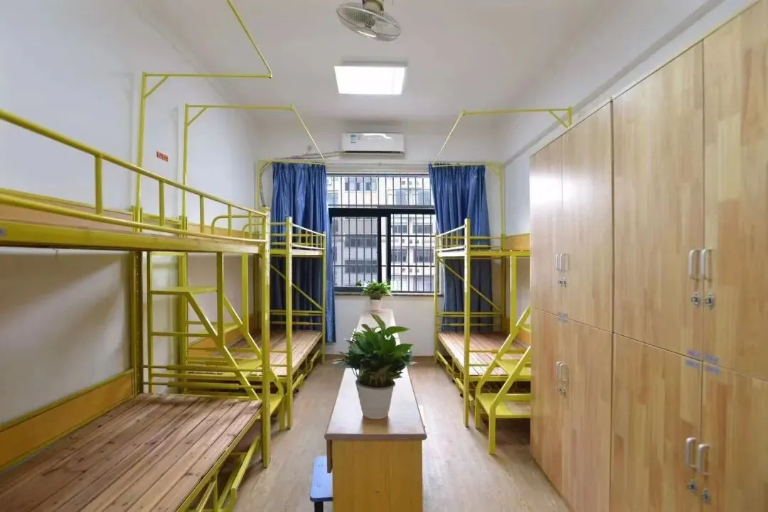 杭州各高中的住宿条件相差这么大!中考填志愿,家长关心升学数据,孩子最关心住宿和伙食/狮子探高中① 第8张