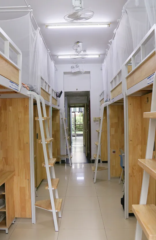 杭州各高中的住宿条件相差这么大!中考填志愿,家长关心升学数据,孩子最关心住宿和伙食/狮子探高中① 第22张