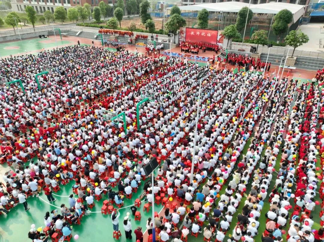 燃情誓师,逐梦中考——南宁市邕宁区民族中学2026届中考誓师大会圆满举行 第149张