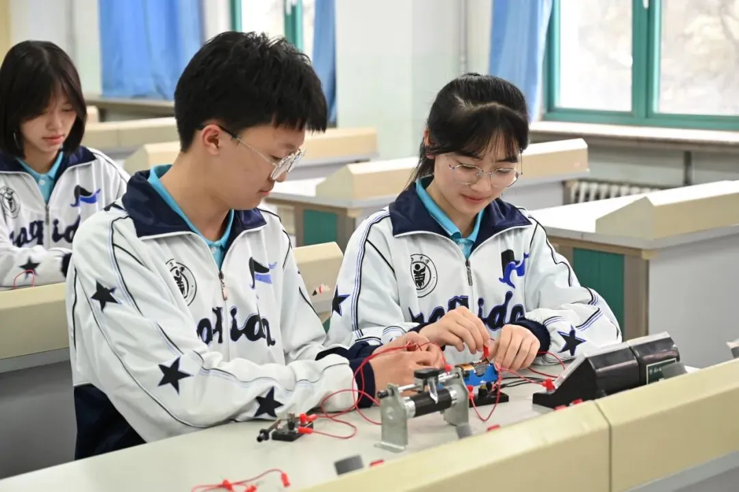 2026年中考招生简章丨兰州东方中学-第17张图片-四季读书网 2026年中考招生简章丨兰州东方中学-第17张图片-四季读书网