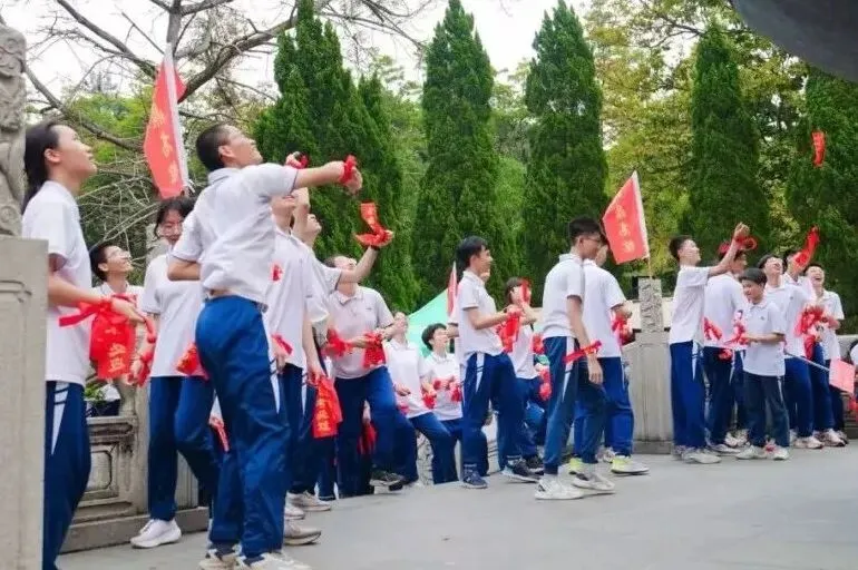 问鼎鼎湖,决胜中考——佛山市汾江中学初三励志研学暨中考誓师大会 第42张