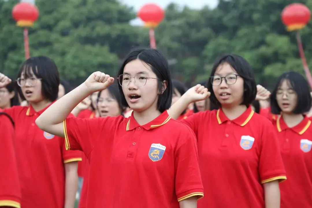 泸二外举行2026届中考倒计时60天誓师大会 第63张