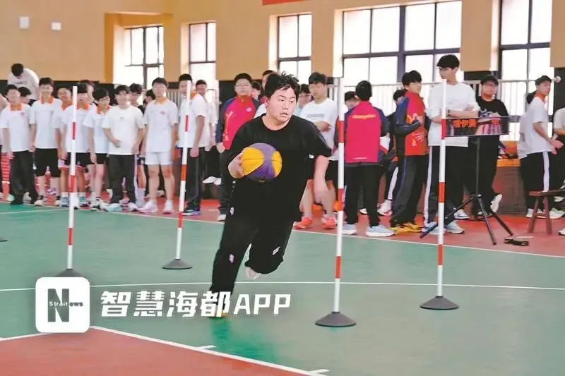 中考体育开考!泉州12万考生迎来“体测时间” 第2张 中考体育开考!泉州12万考生迎来“体测时间” 第2张
