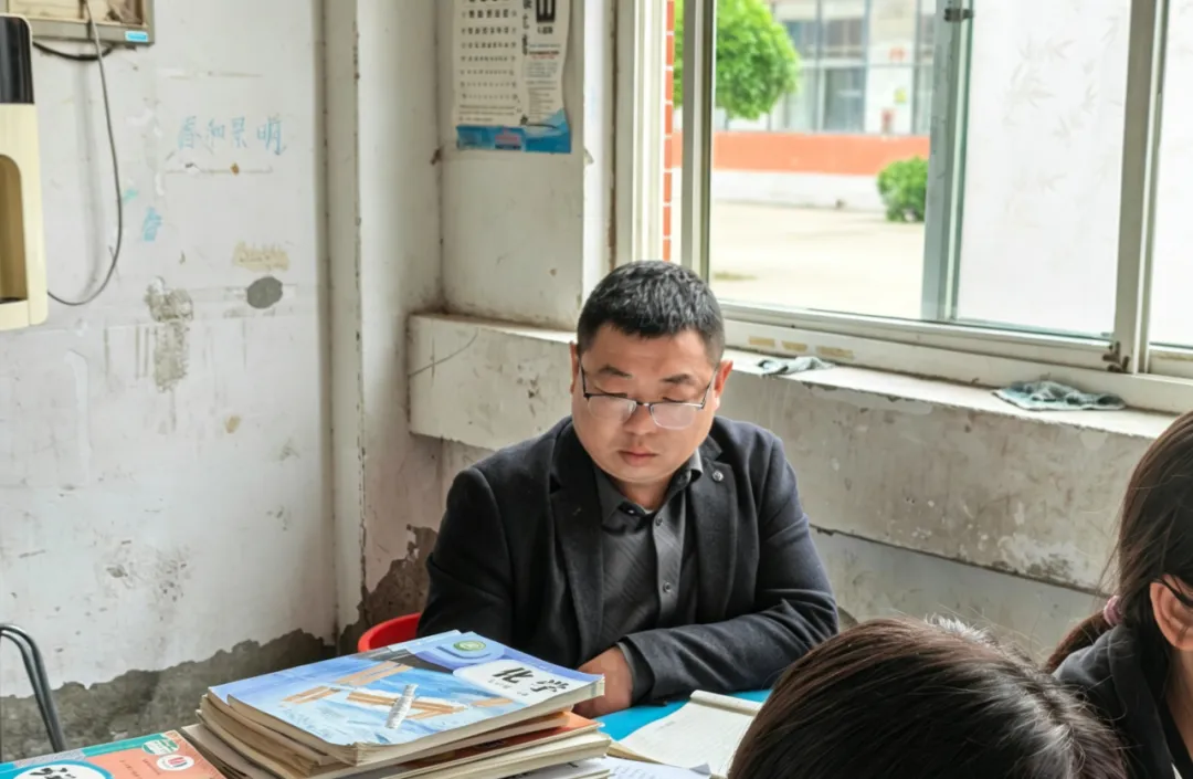 视导引领明方向  精准施策备中考——沈丘县基础教育课程与教师发展中心莅临洪山镇第一初级中学开展复习备考专项视导 第16张
