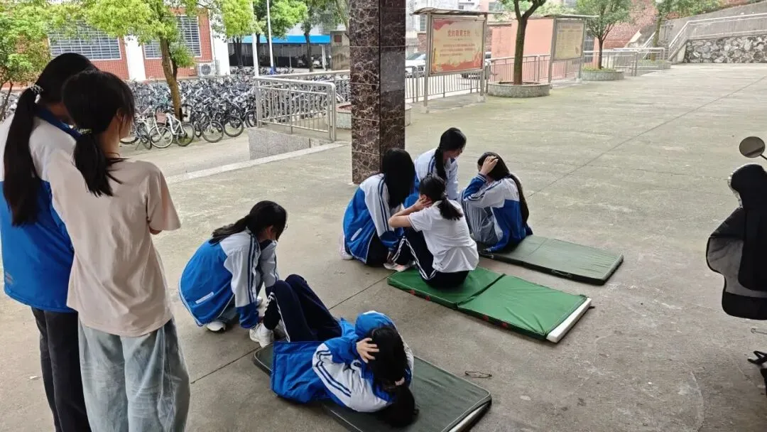 以测促练,砺剑中考——安仁五中开展中考体育模拟测试 第23张