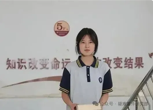 陈中华:中考没筛选出来的人才,无门槛比赛找到了姜萍 第3张