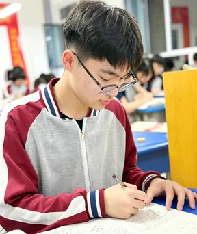 中考倒计时67天|夜灯为证,少年逐梦,不负前行 第64张