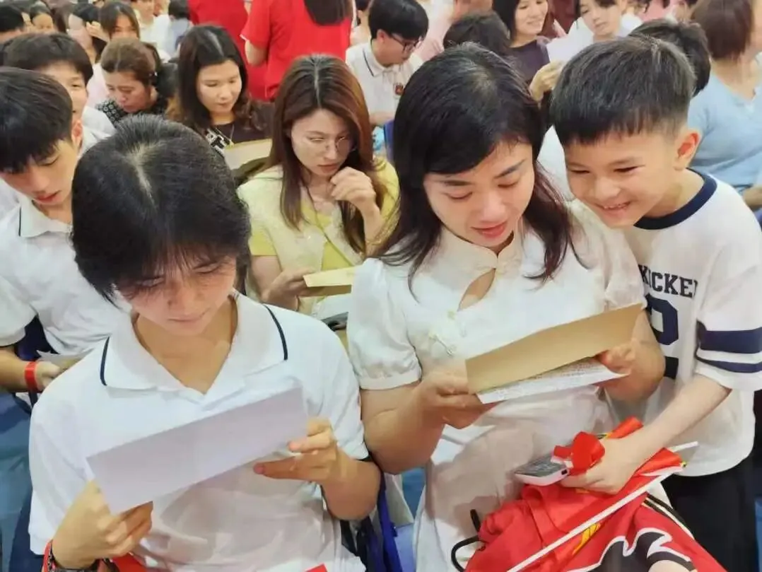 八十利剑战中考,家校同心共圆梦 ——2026届中考八十日动员大会隆重举行 第25张