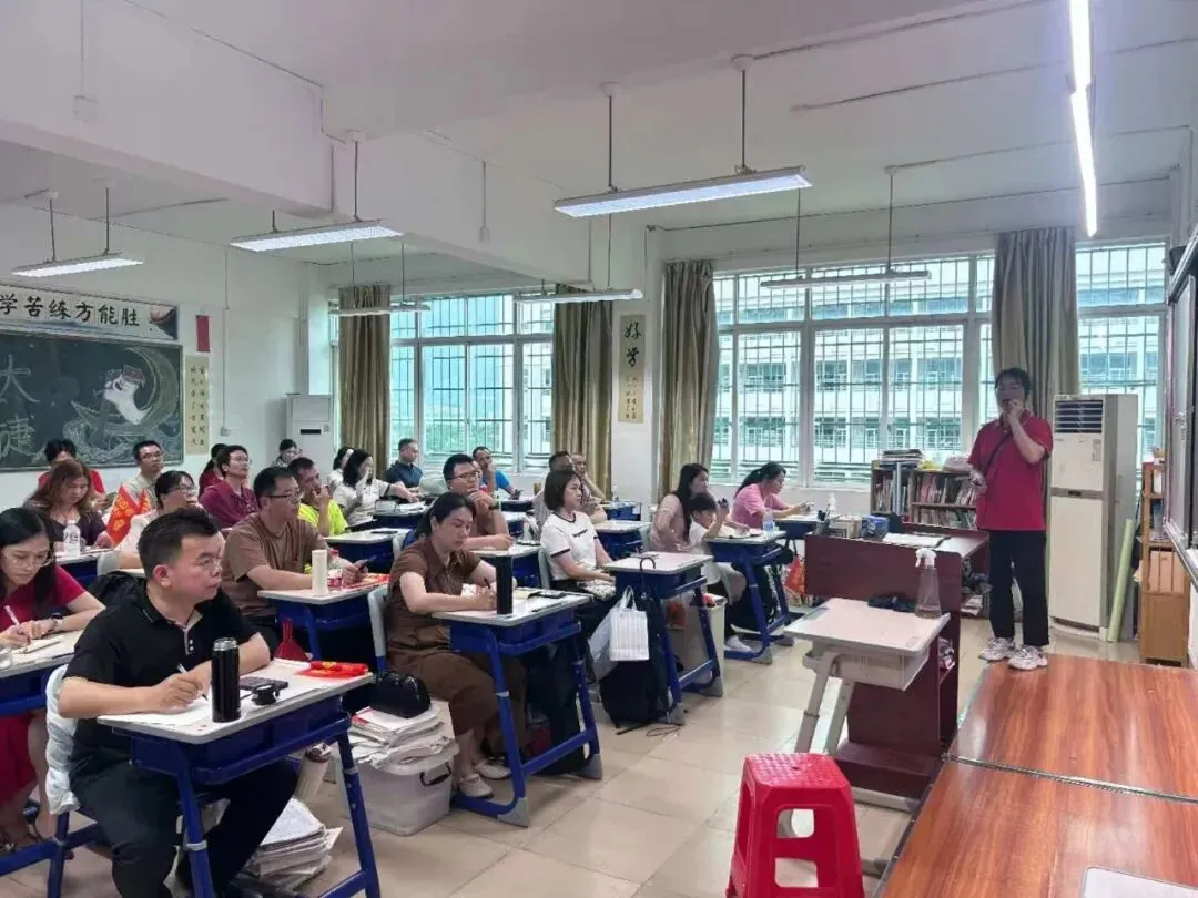 八十利剑战中考,家校同心共圆梦 ——2026届中考八十日动员大会隆重举行 第45张