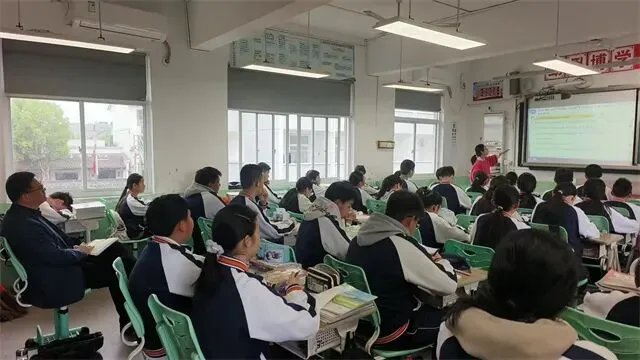 精准调研明方向 凝心聚力备中考——安吉县教科研中心莅临安城中学开展一日调研 第1张