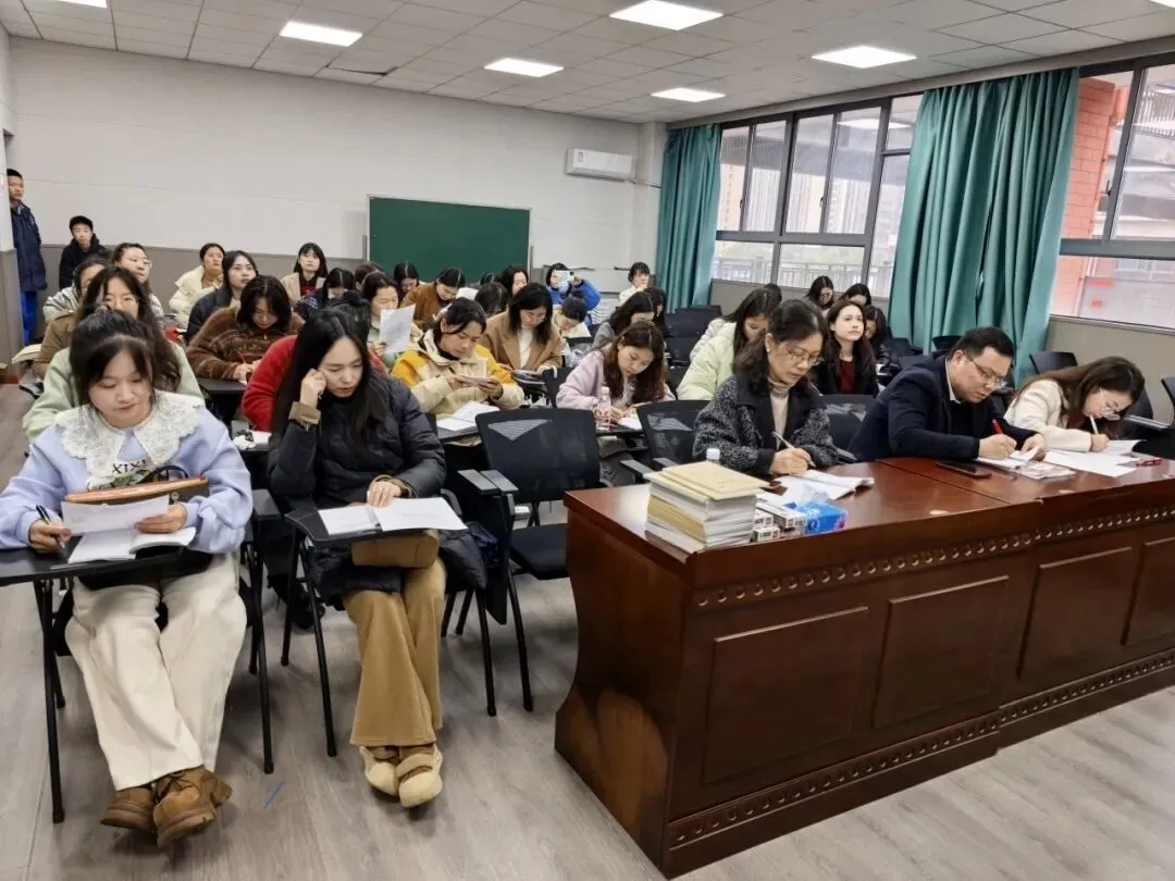 校际联动研复习 同心聚力备中考 | 我校与中雅培粹学校初三复习联合教研活动扎实推进 第10张 校际联动研复习 同心聚力备中考 | 我校与中雅培粹学校初三复习联合教研活动扎实推进 第10张