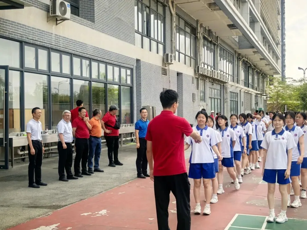 中考第一战,光中少年强!-第14张图片-四季读书网