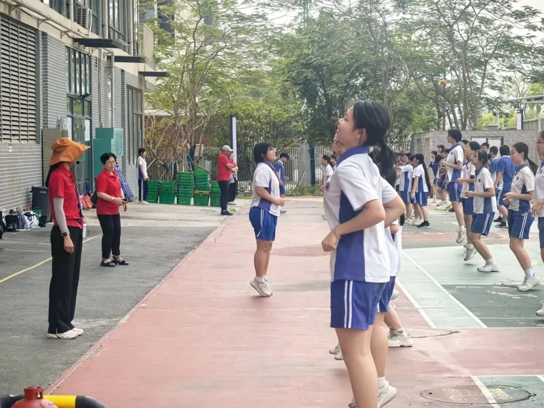 中考第一战,光中少年强!-第16张图片-四季读书网