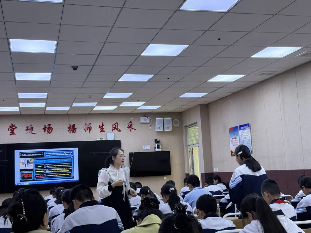 破局中考英语 赋能课堂提质自治区“天山英才”裴广华名校长工作室送教研讨活动圆满举行 第8张