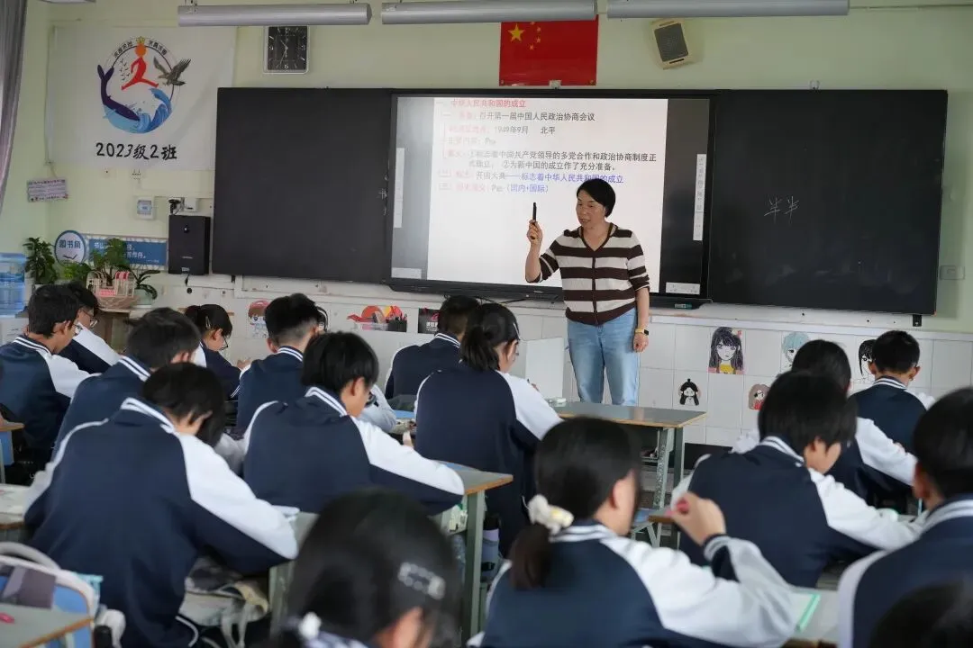 把脉教学常规 助力中考备考——玉溪市教科所领导到双江中学开展视导工作 第65张 把脉教学常规 助力中考备考——玉溪市教科所领导到双江中学开展视导工作 第65张