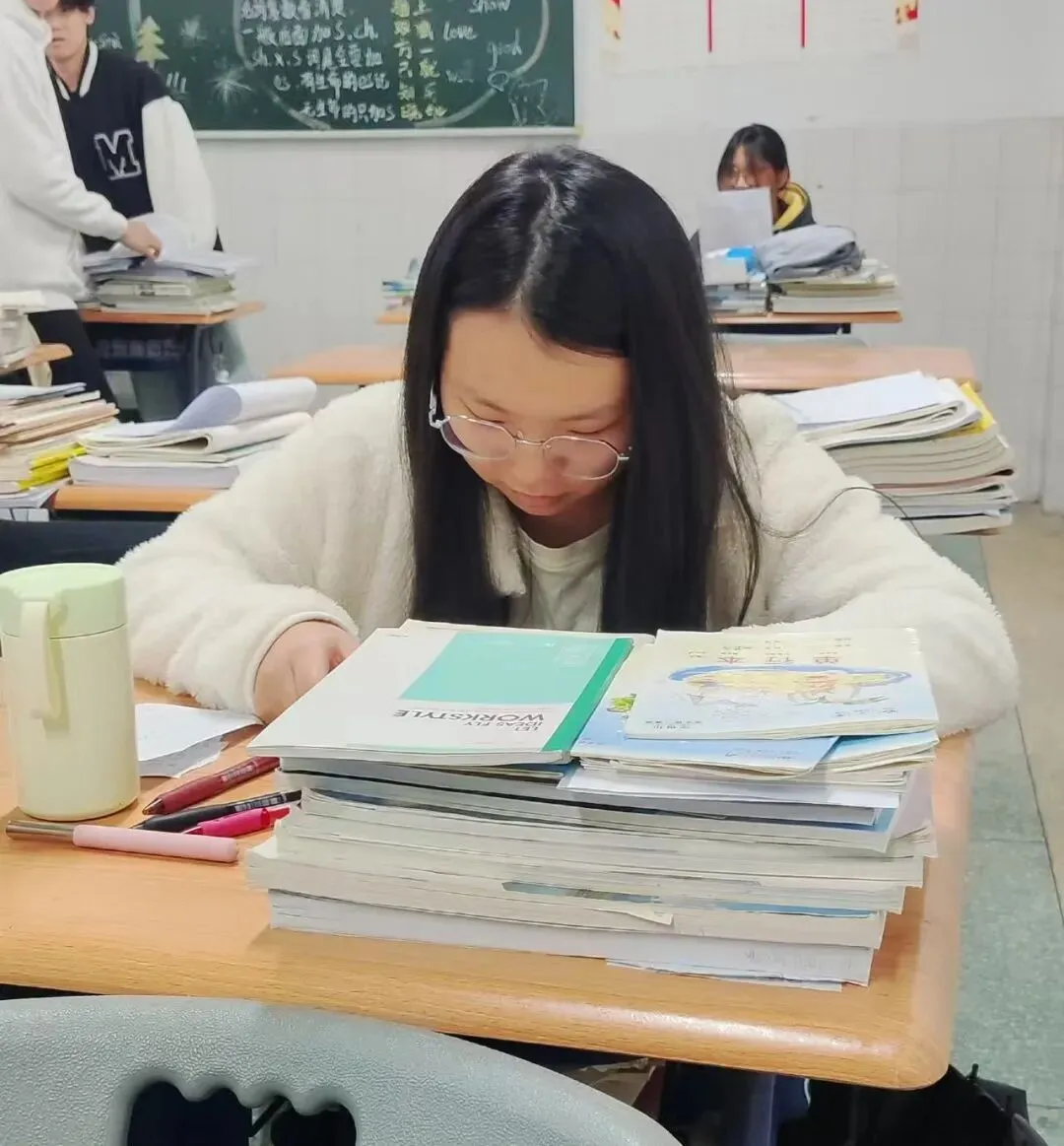 从387分到深信职:一个中考“失利者”的逆袭独白 第8张 从387分到深信职:一个中考“失利者”的逆袭独白 第8张