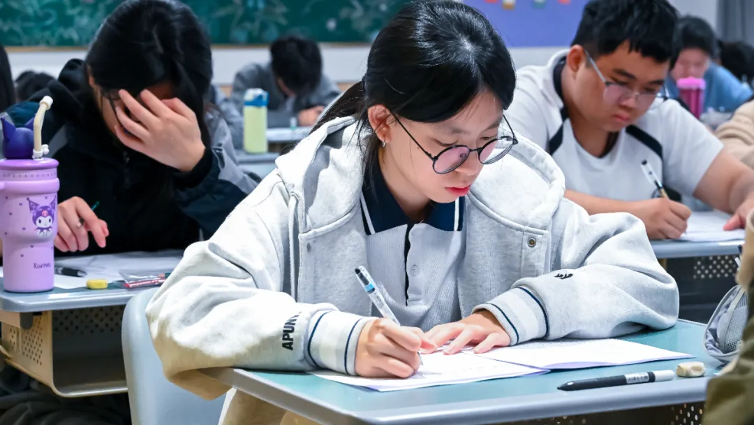 暨联护航,模考收官——2026届港澳台联考三模全纪实 第5张 暨联护航,模考收官——2026届港澳台联考三模全纪实 第5张