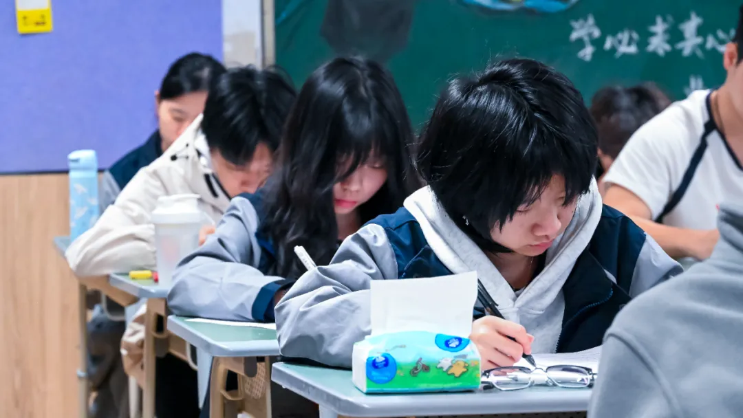 暨联护航,模考收官——2026届港澳台联考三模全纪实 第6张 暨联护航,模考收官——2026届港澳台联考三模全纪实 第6张