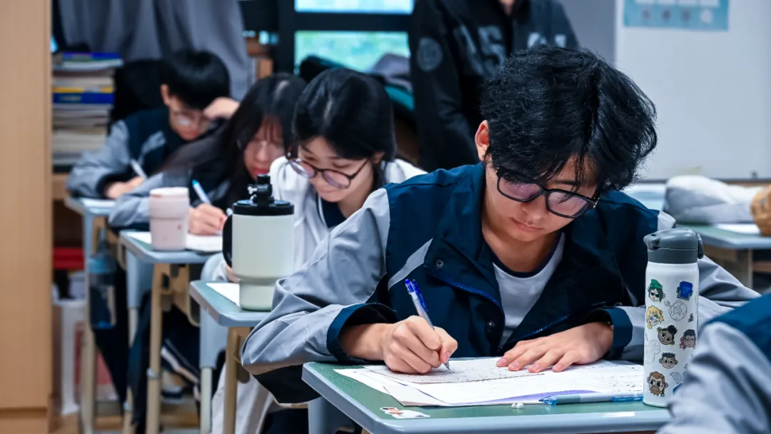 暨联护航,模考收官——2026届港澳台联考三模全纪实 第14张 暨联护航,模考收官——2026届港澳台联考三模全纪实 第14张