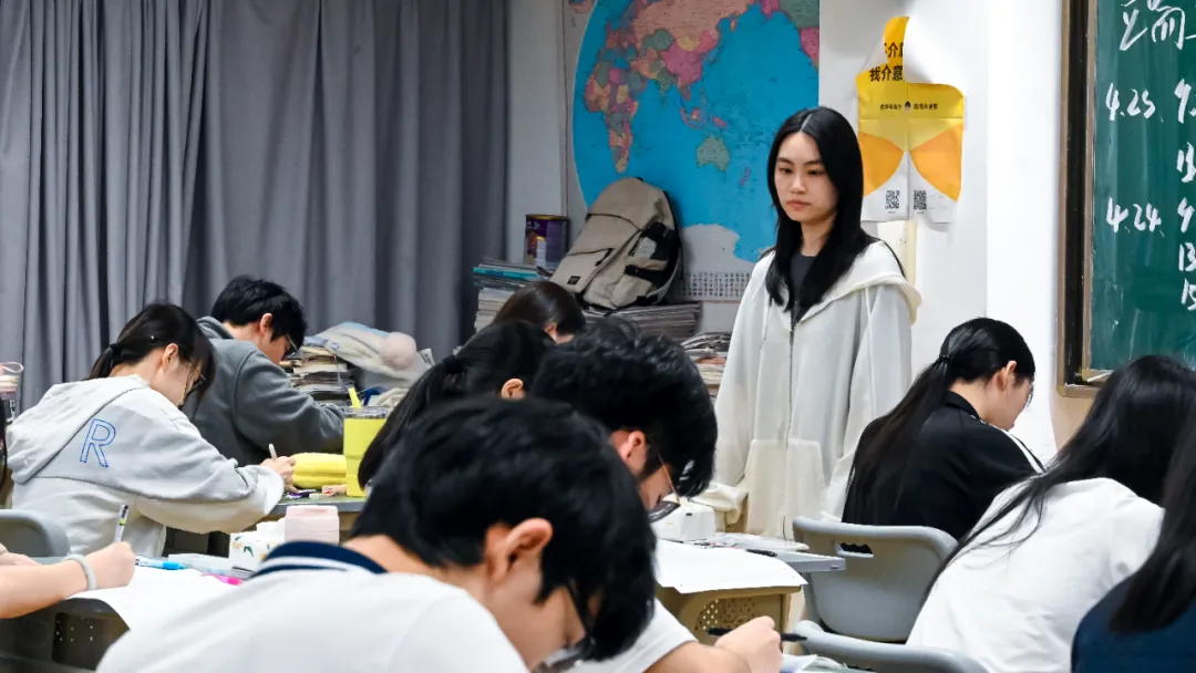 暨联护航,模考收官——2026届港澳台联考三模全纪实 第31张 暨联护航,模考收官——2026届港澳台联考三模全纪实 第31张