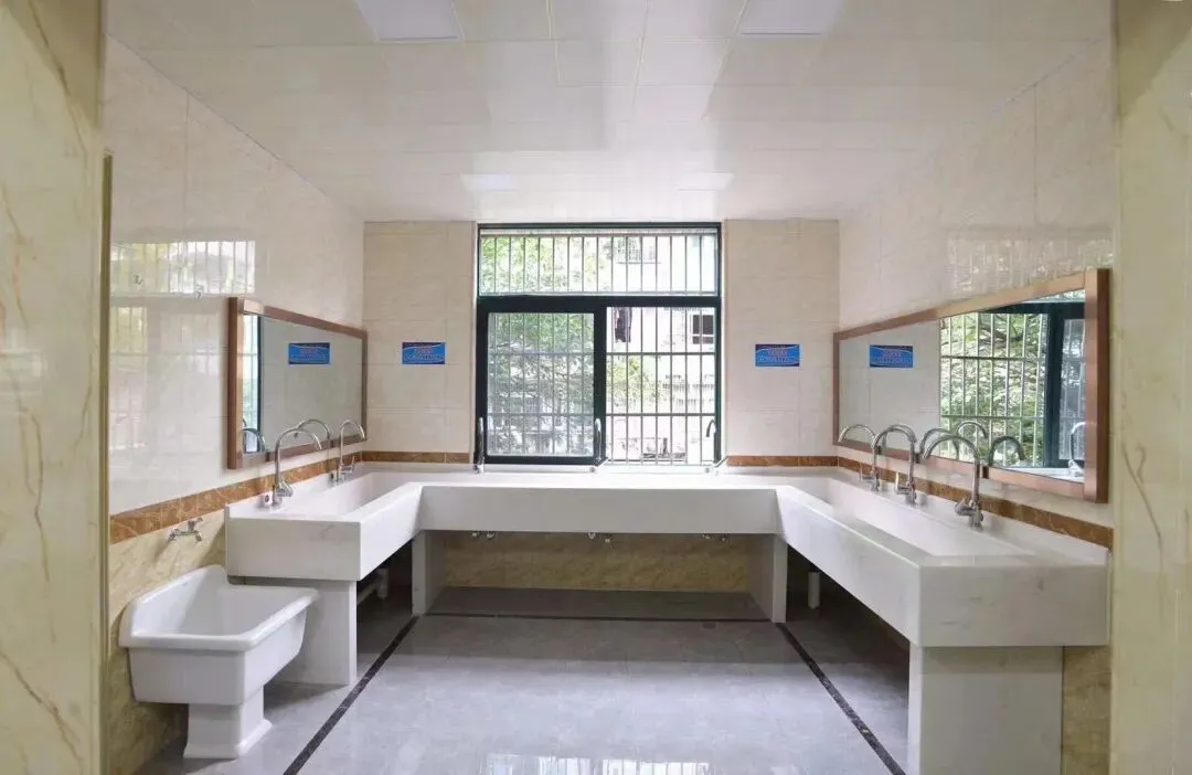 杭州各高中的住宿条件相差这么大!中考填志愿,家长关心升学数据,孩子最关心住宿和伙食 第9张 杭州各高中的住宿条件相差这么大!中考填志愿,家长关心升学数据,孩子最关心住宿和伙食 第9张