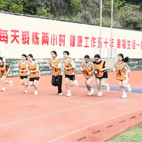 赣西外国语学校初中学子顺利完成体育中考 第10张