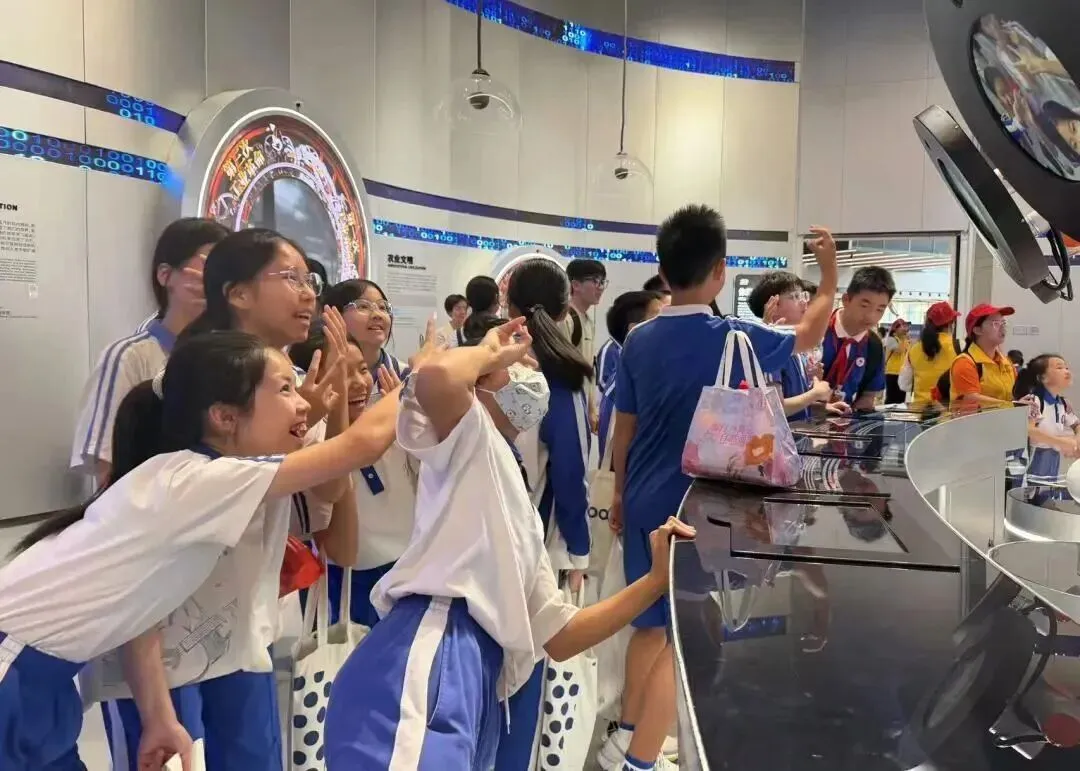 一周要闻 | 体育中考圆满收官,光明校园活力十足…… 第9张 一周要闻 | 体育中考圆满收官,光明校园活力十足…… 第9张