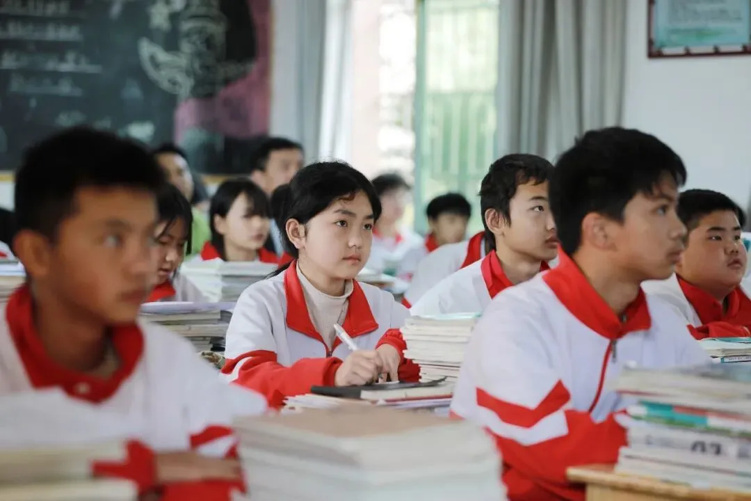 贵州黔西:研习中考文旨 赋能语文提质 第9张 贵州黔西:研习中考文旨 赋能语文提质 第9张